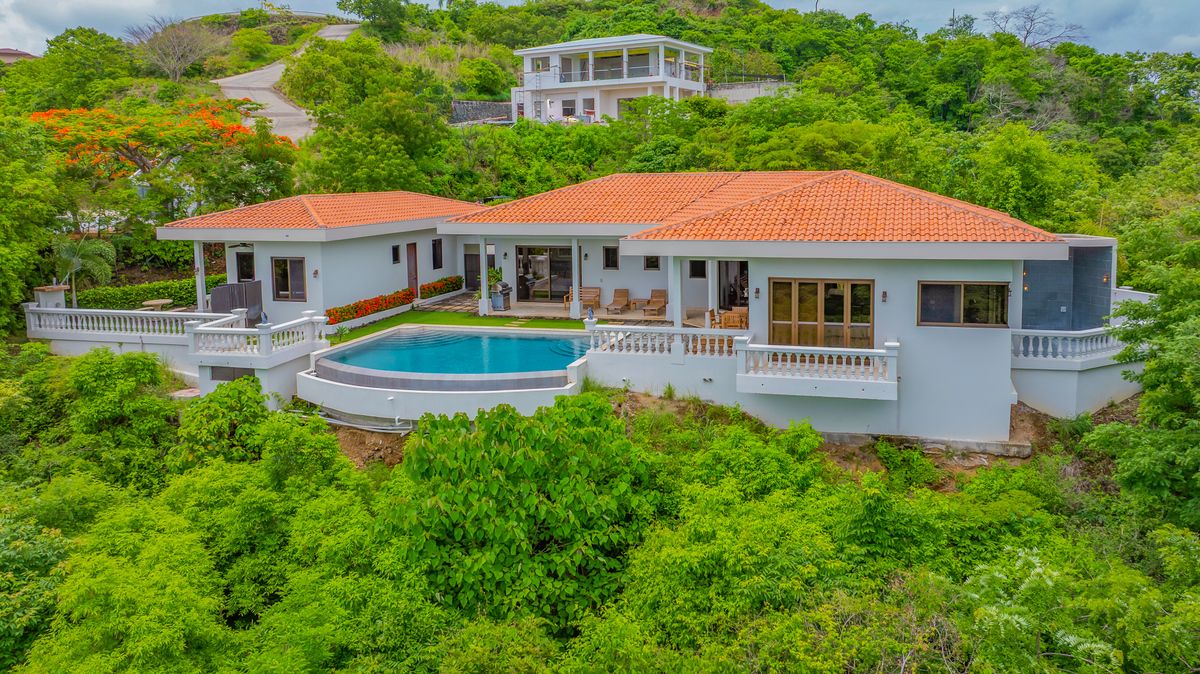 Casa Sol del Mar — Lomas del Mar · Matapalo